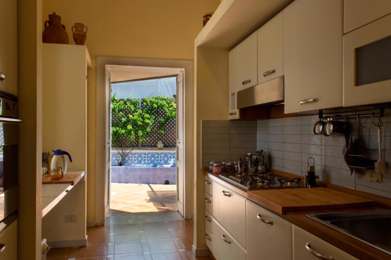 Dimora Dei Giganti Apartment Naples Extérieur photo
